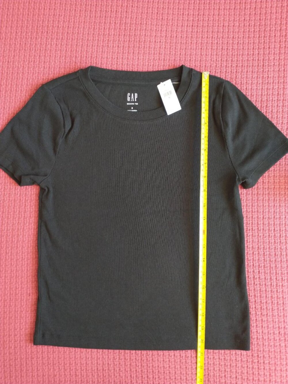 GAP Women's Modern Rib Crop T-Shirt in Black NWT - Picture 8 of 14